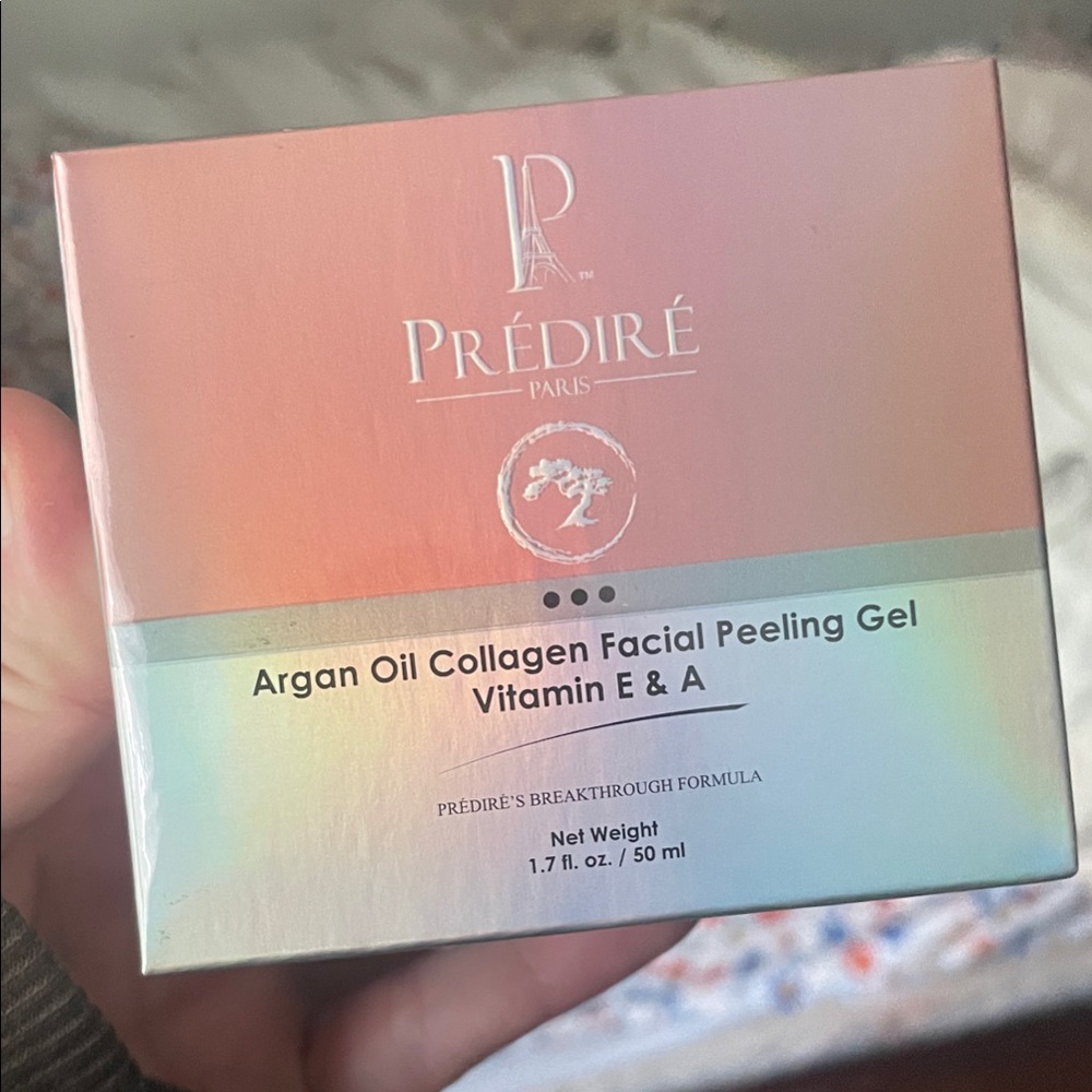 Prédiré Paris Argan Oil Collagen Facial Peeling Gel Vitamin E & A